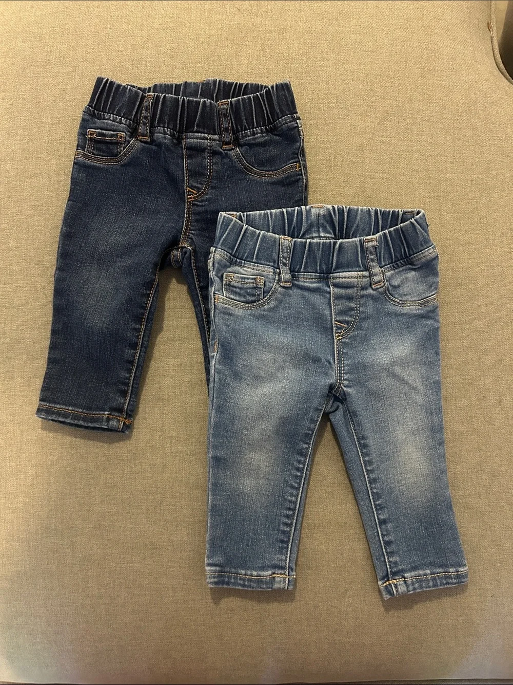 Baby Gap Set of 2 Stretch Denim Jeggings - Light Blue & Dark Blue